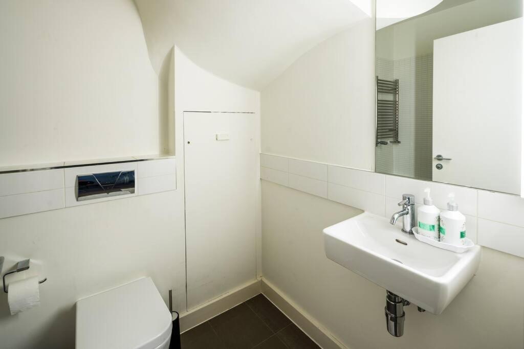 런던 Chic And Spacious Flat Near Bond Street 아파트 외부 사진